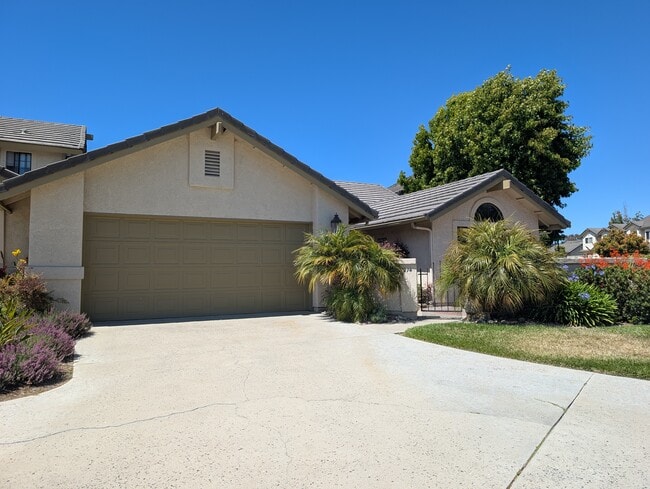 property at 274 Tempus Cir