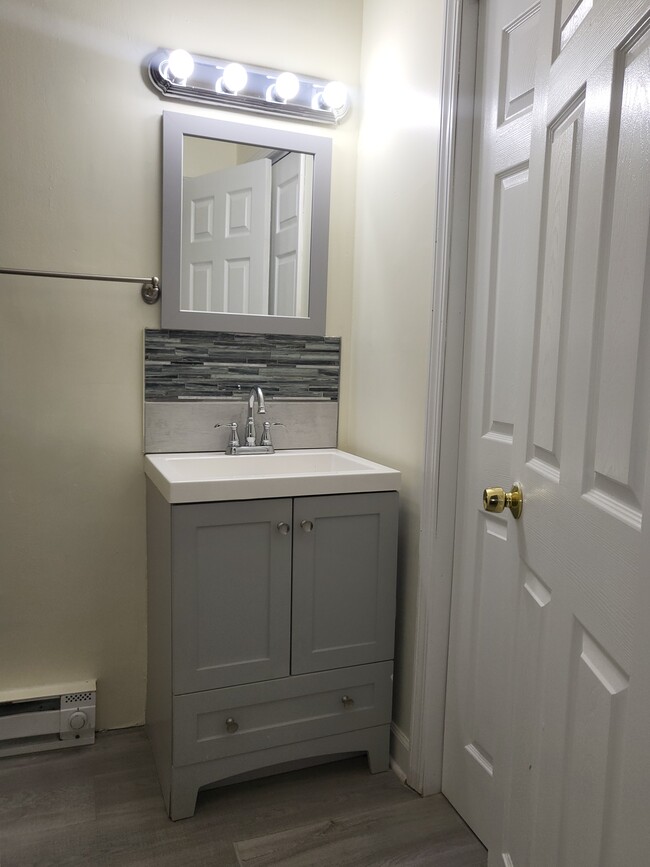 371 W Old Indian Trail in Aurora, IL - Building Photo - Building Photo