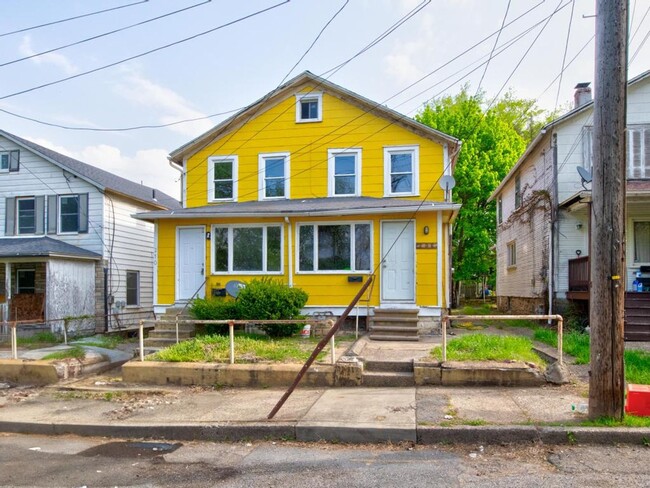 210-210 1st Ave in Aliquippa, PA - Building Photo - Building Photo