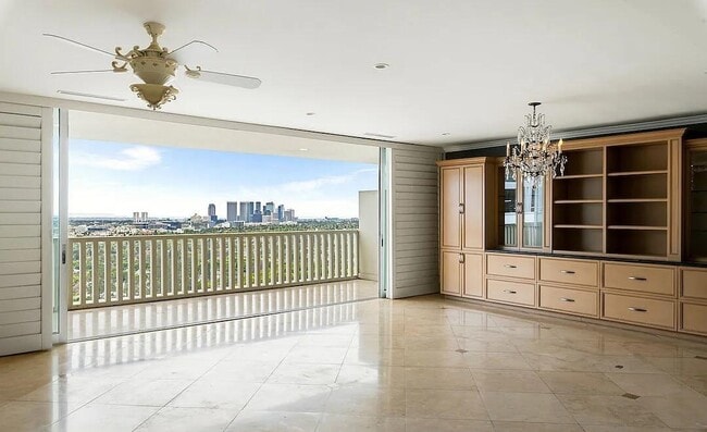 property at 9255 Doheny Rd