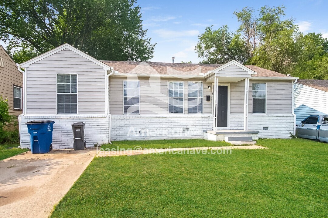 147 W 49th Pl N in Tulsa, OK - Building Photo