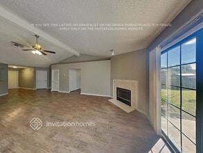 4964 Greenland Hideaway Dr S in Jacksonville, FL - Foto de edificio - Building Photo