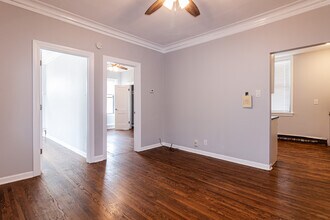 3823 N Drake Ave, Unit 1 in Chicago, IL - Building Photo - Building Photo