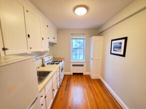 16 Ware St, Unit 42 in Cambridge, MA - Building Photo - Building Photo