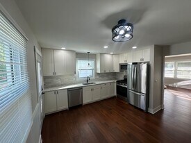 4220-4226 Wilson Ave SW in Grandville, MI - Building Photo