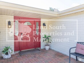 327 Easton Dr in Lakeland, FL - Building Photo - Building Photo