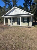 7004 Oak Grove Rd in Conway, SC - Building Photo