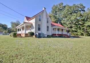 115 Church Aly in Brooks, GA - Building Photo - Building Photo