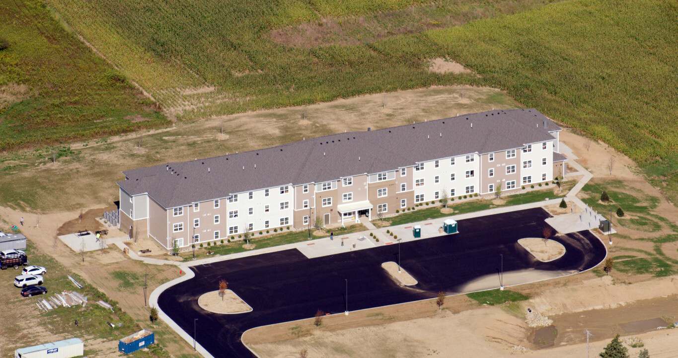 Hemming Crossing in Carrollton, OH - Building Photo