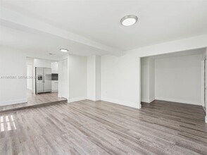 3031 SW 64th Ave in Miami, FL - Building Photo - Building Photo