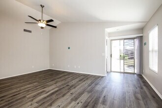 16359 N Oachs Dr in Surprise, AZ - Building Photo - Building Photo