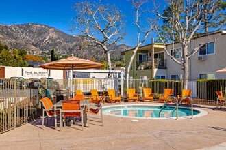 Summit La Crescenta in La Crescenta, CA - Building Photo - Building Photo