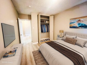 Victoria Apartments in Regina, SK - Building Photo - Building Photo