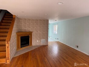 295 Water St in Perth Amboy, NJ - Building Photo - Building Photo