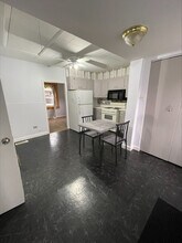 2823 S Loomis St in Chicago, IL - Building Photo - Building Photo