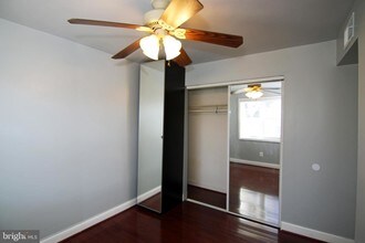 912 Barnaby St SE-Unit -201 in Washington, DC - Building Photo - Building Photo