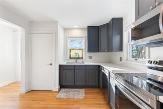 31 Washington St in Warren, RI - Building Photo - Building Photo