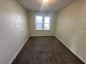 2112 Ave. B in Scottsbluff, NE - Building Photo - Building Photo