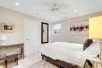 1845 Burke St SE in Washington, DC - Foto de edificio - Building Photo