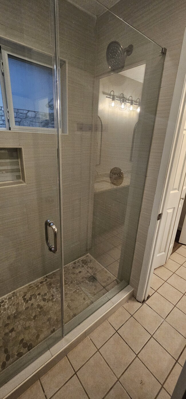 504 Suzzane Rd in Pflugerville, TX - Building Photo - Building Photo