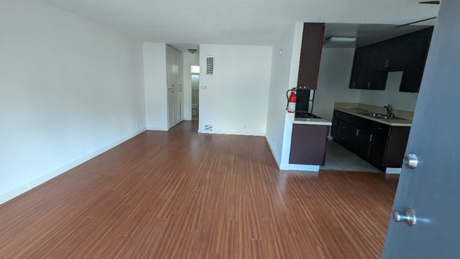 property at 2339 Glendale Blvd