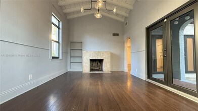 322 Viscaya Ave in Coral Gables, FL - Building Photo - Building Photo