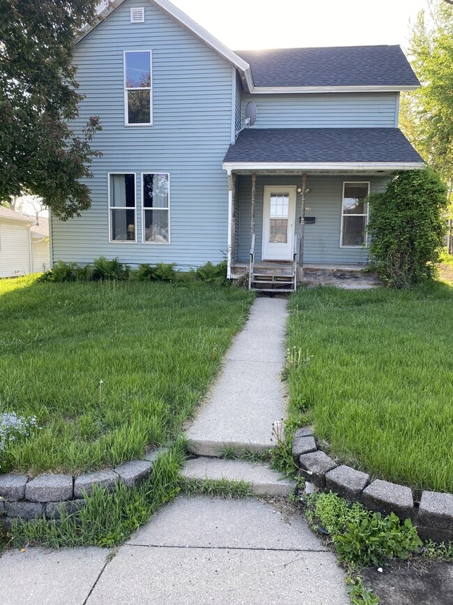 property at 435 16th St