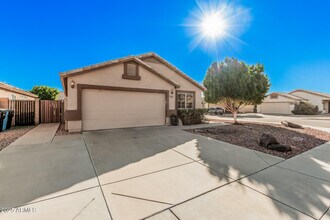 3261 W Melinda Ln in Phoenix, AZ - Building Photo - Building Photo