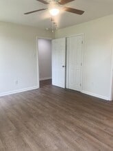 2502 Oak Park Blvd in Lake Charles, LA - Building Photo - Building Photo