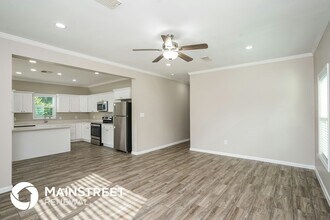 9334 Crestview Dr in Houston, TX - Building Photo - Building Photo