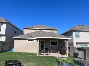 2077 Egret Ave in Canyon Lake, TX - Building Photo - Building Photo