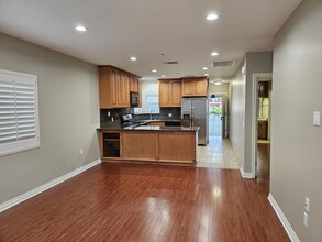 122 S Craig Ave in Pasadena, CA - Building Photo - Building Photo