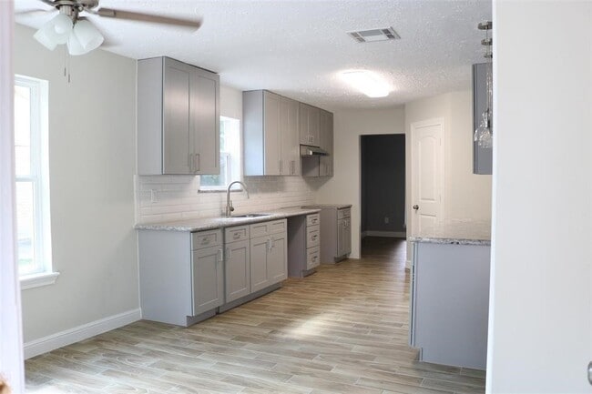 property at 21330 Park Tree Ln