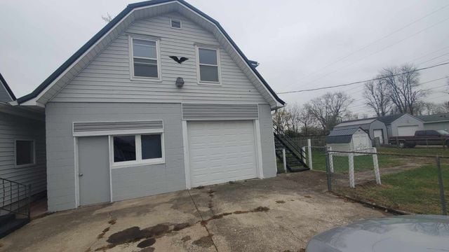 property at 1009 E York St