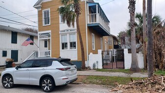 514 17th St in Galveston, TX - Building Photo