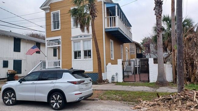 property at 514 17th St