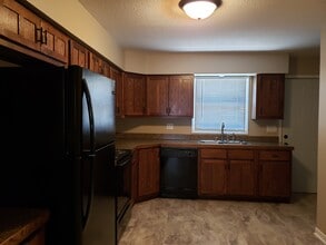 1521 N Dakota Ave, Unit 1 in Ames, IA - Building Photo - Building Photo