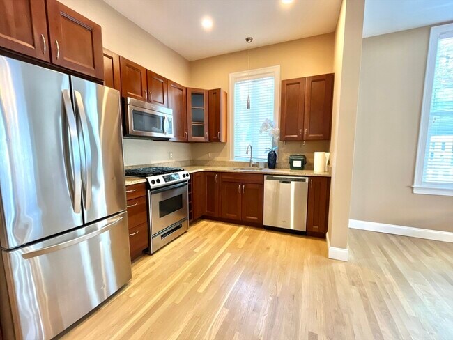 1 Corporal McTernan St in Cambridge, MA - Building Photo - Building Photo