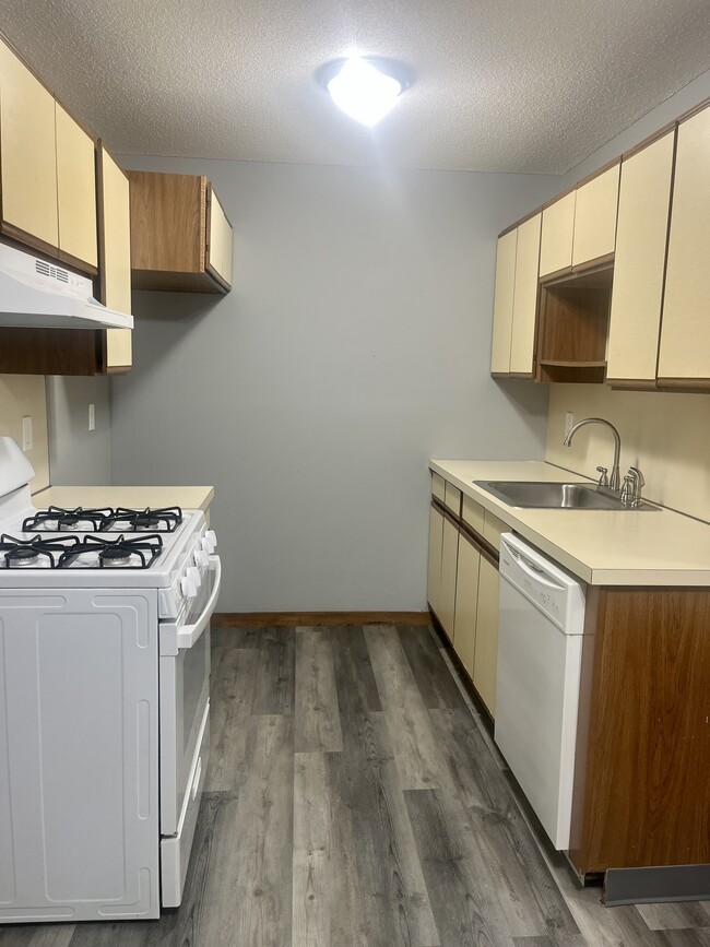 30 Windermere Ave, Unit 25 in Vernon, CT - Building Photo - Building Photo