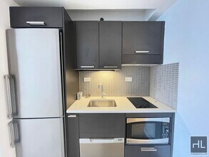 East 39th Street in New York, NY - Building Photo - Building Photo