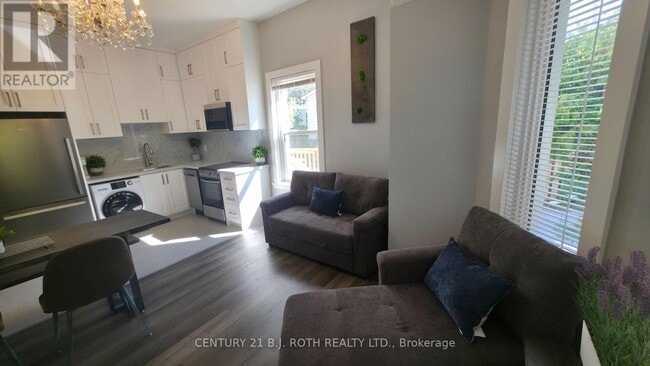 82 Albert St N in Orillia, ON - Building Photo - Building Photo