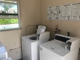 2309 S Federal Hwy in Boynton Beach, FL - Building Photo