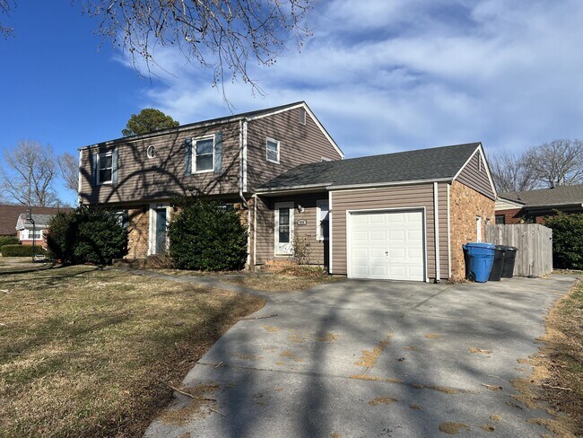 424 Old Forge Ct in Virginia Beach, VA - Building Photo - Building Photo