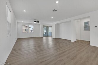 1520 Little Penguin St in Las Vegas, NV - Building Photo - Building Photo