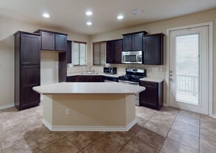 1239 Tweed Willow in San Antonio, TX - Building Photo - Building Photo