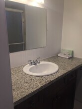 2045 NE 24th Ave, Unit 9 in Pompano Beach, FL - Foto de edificio - Building Photo