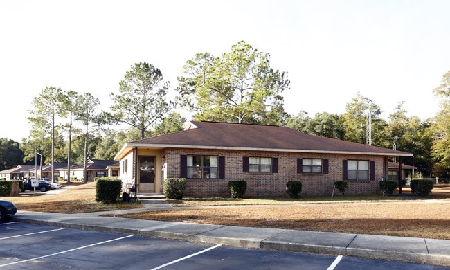 Astor Village in Milton, FL - Building Photo - Building Photo