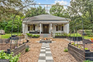 1580 Farmington Rd in Madison, GA - Building Photo