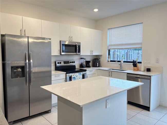 11772 SW 247th Ter in Homestead, FL - Building Photo - Building Photo