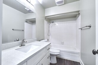 1476 Pico Ct, Unit I in Walnut Creek, CA - Foto de edificio - Building Photo